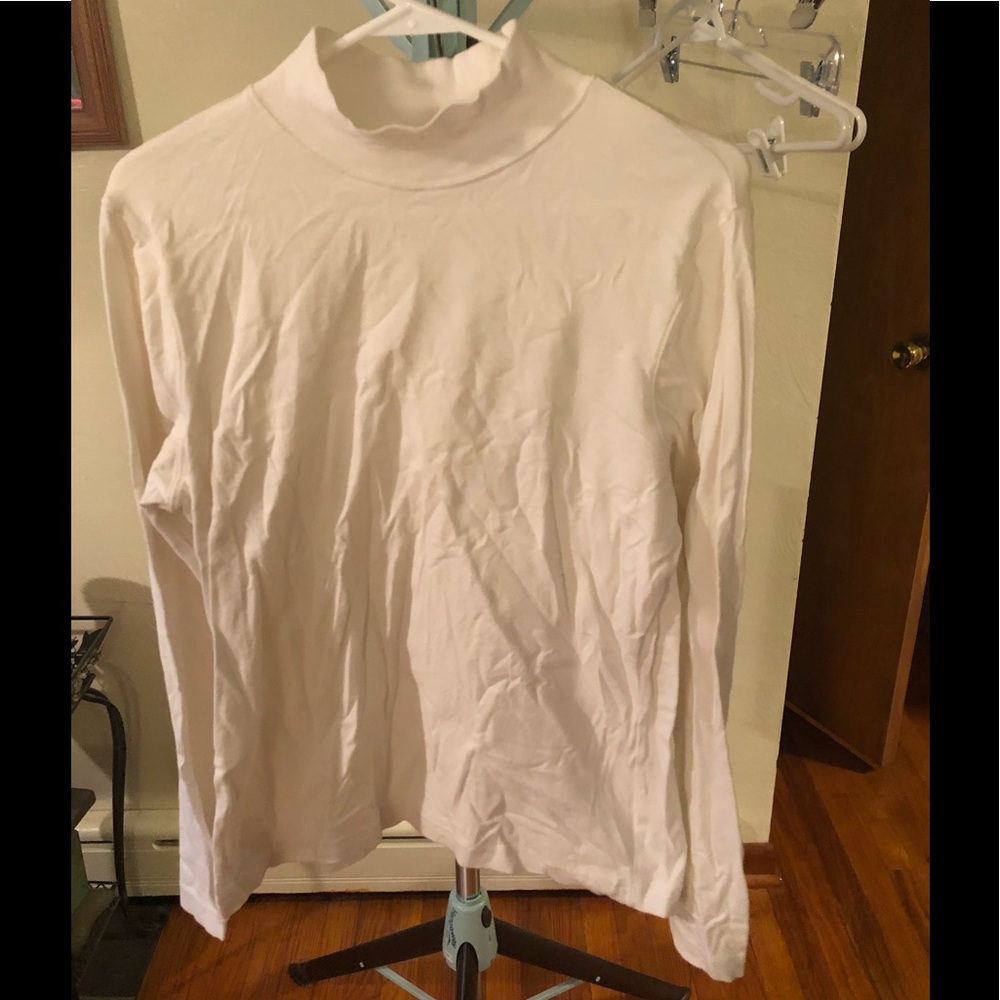 Croft and Barrow white mock turtleneck